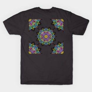 Kaleidoscopic geometrical ornament. Art. T-Shirt